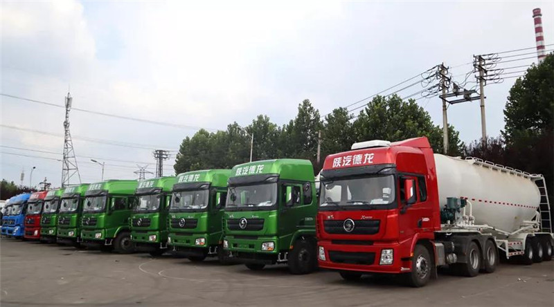 粉粒物料運(yùn)輸半掛車