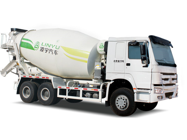 凌宇罐車批量集結(jié)口岸，這次要去哪兒？