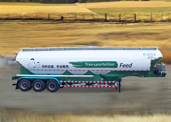 氣送飼料半掛車的優(yōu)勢是什么？
