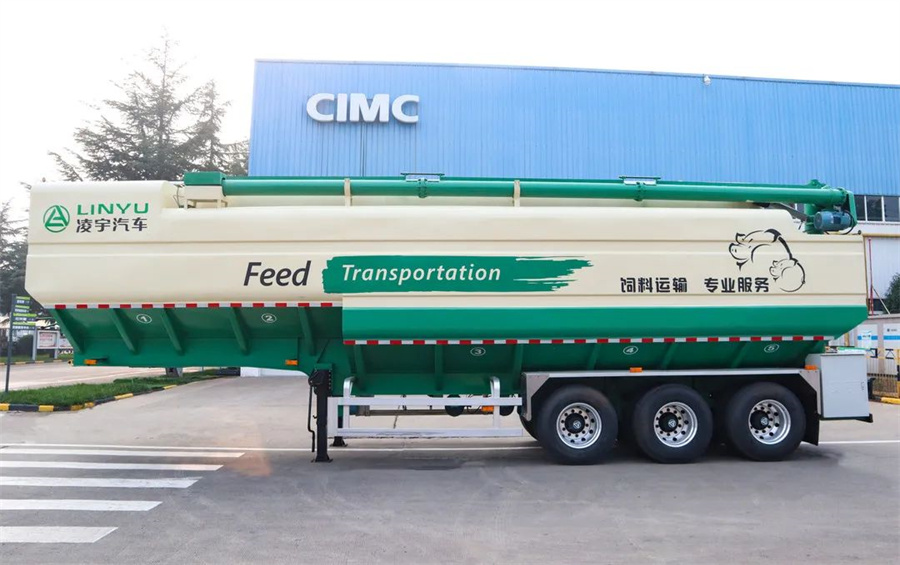凌宇飼料運(yùn)輸半掛車的特點(diǎn)和優(yōu)勢都有哪些？