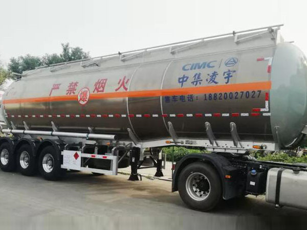 現(xiàn)場收獲多臺意向，中集凌宇高端液罐車遼寧受青睞
