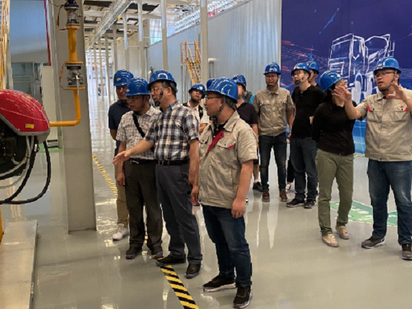 重量級嘉賓到訪，凌宇新產(chǎn)線再獲點贊