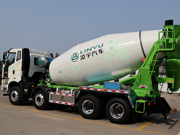 【2022“超虎想象”】凌宇全新智能攪拌車，震撼出場！