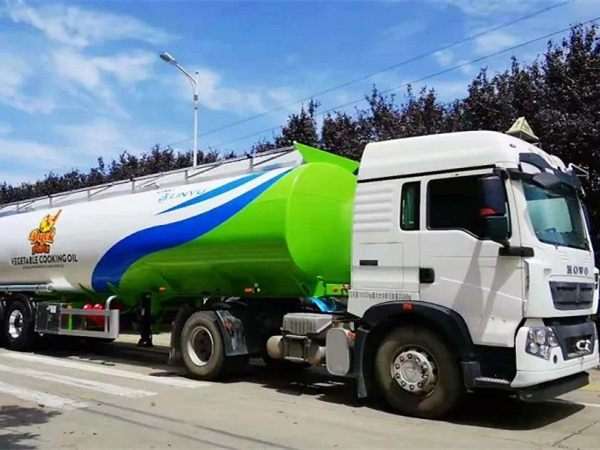 顏值實力雙在線，出口罐車很搶眼！