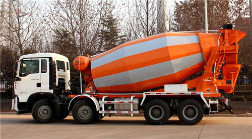 貴港召開防止混凝土攪拌車拋撒滴漏會議，如何防止混凝土攪拌車撒漏問題